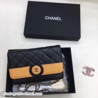 Charming Chanel Clut...