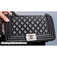 Chanel Boy Flap Shou...