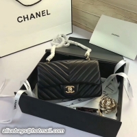 Fashionable Chanel C...
