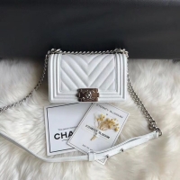 Reproduction Chanel Le Boy Original Caviar Leather Shoulder Bag A67085 White Silver Chain