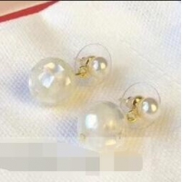 Best Price Celine Pearl Short Earrings C10901 White