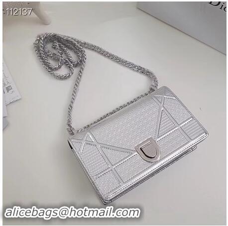 Fashion Show Collection Dior DIORAMA leather Chain bag S0328 silver
