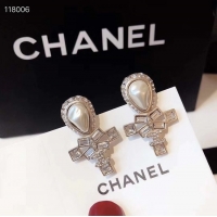 Luxury Chanel Earrin...
