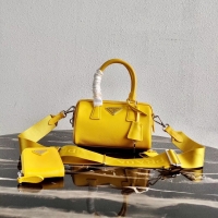 Pretty Style Prada Re-Edition 2005 top-handle bag 1BB846 yellow