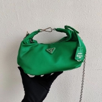 Perfect Prada Re-Edition 2005 nylon shoulder bag 1BH172 green