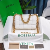 Low Price Bottega Veneta THE CHAIN CASSETTE Expedited Delivery 631421 white