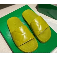 Affordable Price Bottega Veneta BV Quilted Leather Flat Slide Sandals 092106 Yellow