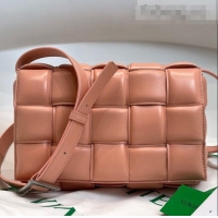 New Fashion Bottega Veneta Padded Cassette Medium Crossbody Messenger Bag BV2127 Coral Pink 2021