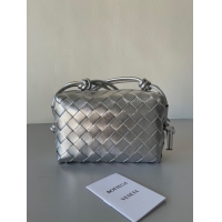 Stylish Bottega Veneta Mini intrecciato leather cross-body bag 680254 silver