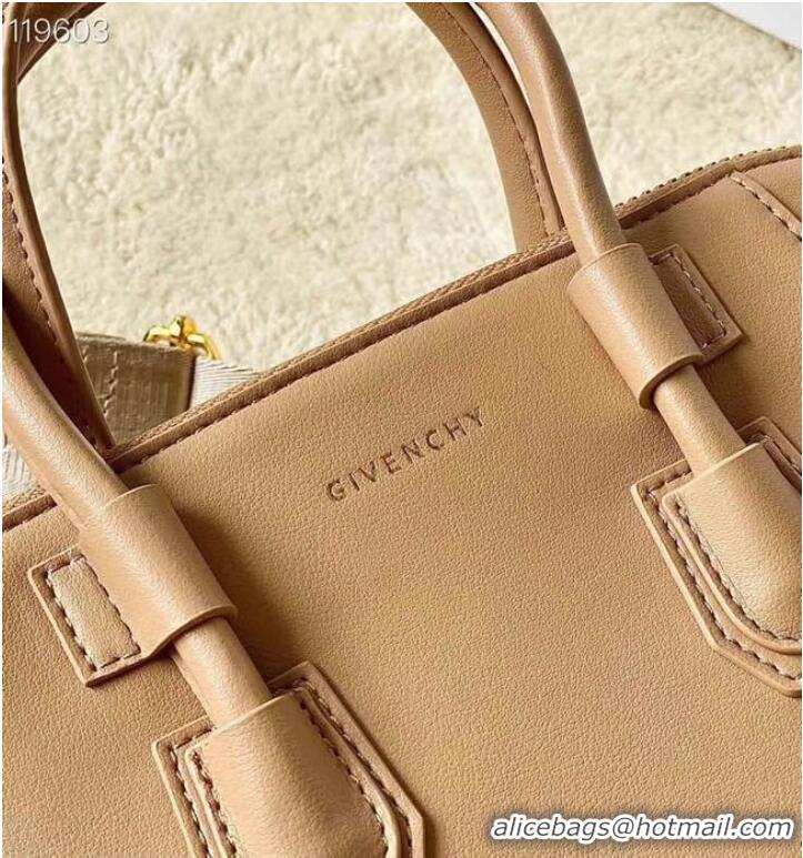 Crafted Givenchy Grained Original Calfskin Small Antigona Bag BB0273 Nude