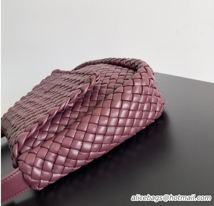 Top Grade Bottega Veneta Small padded intreccio leather shoulder bag 709418 Bordeaux