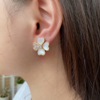 Discount Van Cleef & Arpels Earrings CE8389