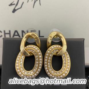 Sophisticated Chanel Earrings CE8436