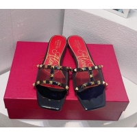 Pretty Style Valentino Rockstud Flat Slide Sandals in Patent Leather and mesh Black/Gold 0323102