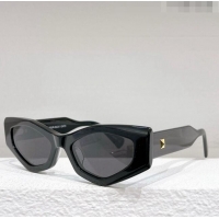 Buy Discount Valentino One Stud Sunglasses VLS-101A 2023