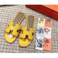 Trendy Design Hermes Classic Oran Flat Slide Sandals in Grained Leather Yellow 530048