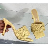 Stylish Bottega Veneta Lido Heel Slide Sandals in Intrecciato Raffia 9cm Yellow 524091