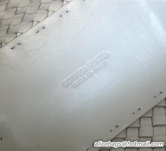 Best Quality Bottega Veneta Small Cabat Bucket Bag in Intreccio Leather 753172 White 2023