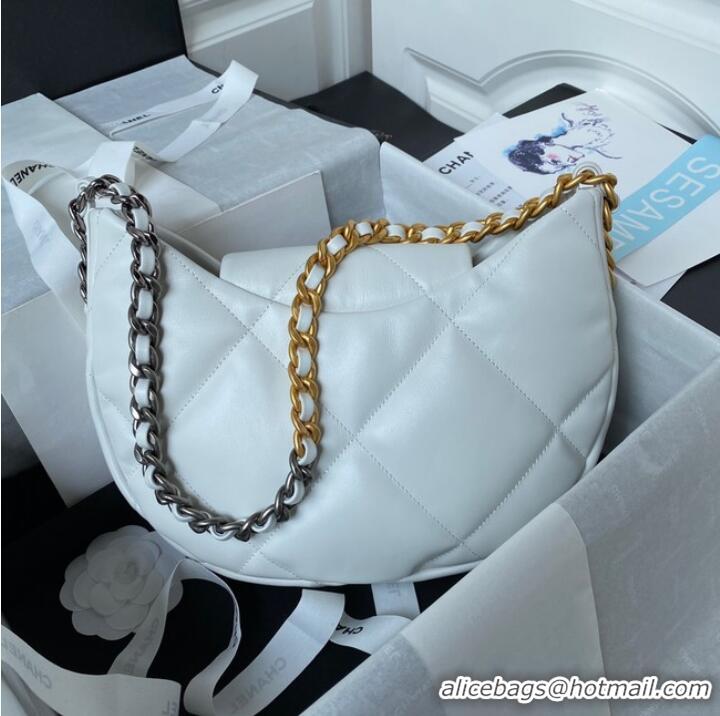 Well Crafted Chanel SMALL MESSENGER BAG AS4638 White