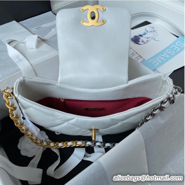 Well Crafted Chanel SMALL MESSENGER BAG AS4638 White