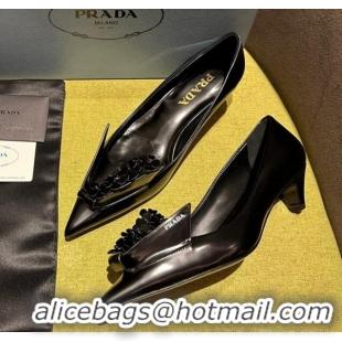 Sumptuous Prada Brushed leather pumps 4.5cm with floral appliques Black 202045