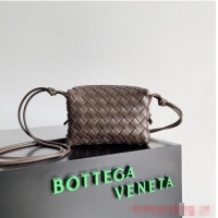 Pretty Style Bottega Veneta Mini Loop Camera Bag 723547 Fondant
