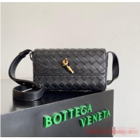 Sumptuous Bottega Ve...