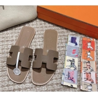 Luxurious Hermes Classic Oran Flat Slide Sandals in Palm Grained Leather Grey 0123045