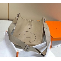 Pretty Style Hermes Evelyne Bag 29cm in Togo Leather H7056 Dove Grey 2023